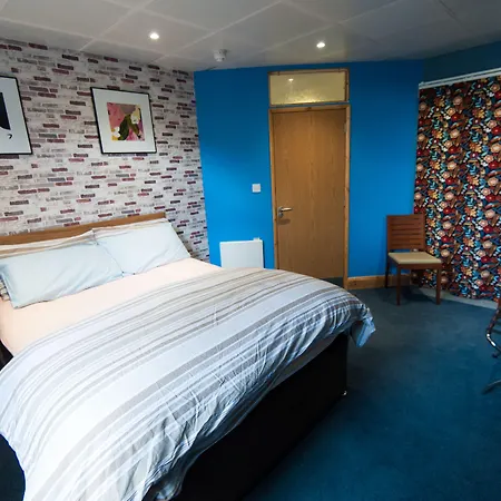 Russell Scott Backpackers Hostel Leeds