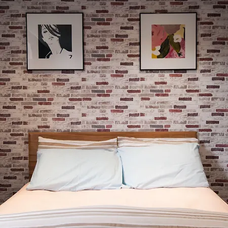 Russell Scott Backpackers Hostel