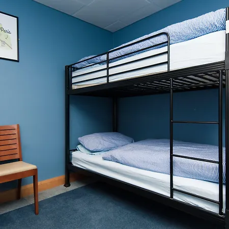 Russell Scott Backpackers