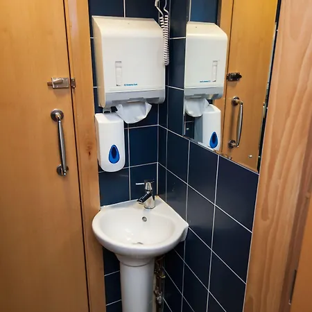 Russell Scott Backpackers *