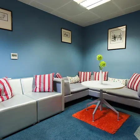 Hostel Russell Scott Backpackers Λιντς