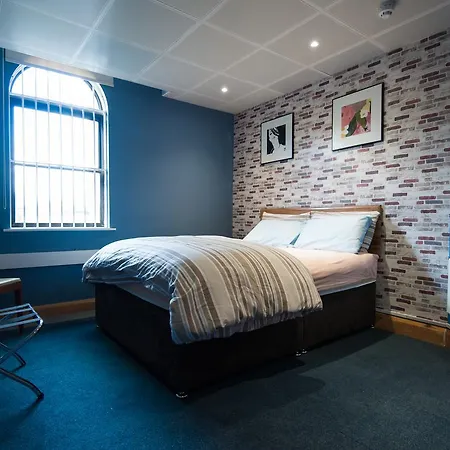 Russell Scott Backpackers Hostel Λιντς