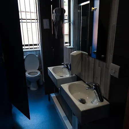 Hostel Russell Scott Backpackers *