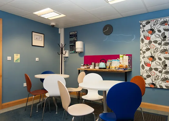 Russell Scott Backpackers *