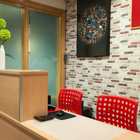 旅馆 Russell Scott Backpackers